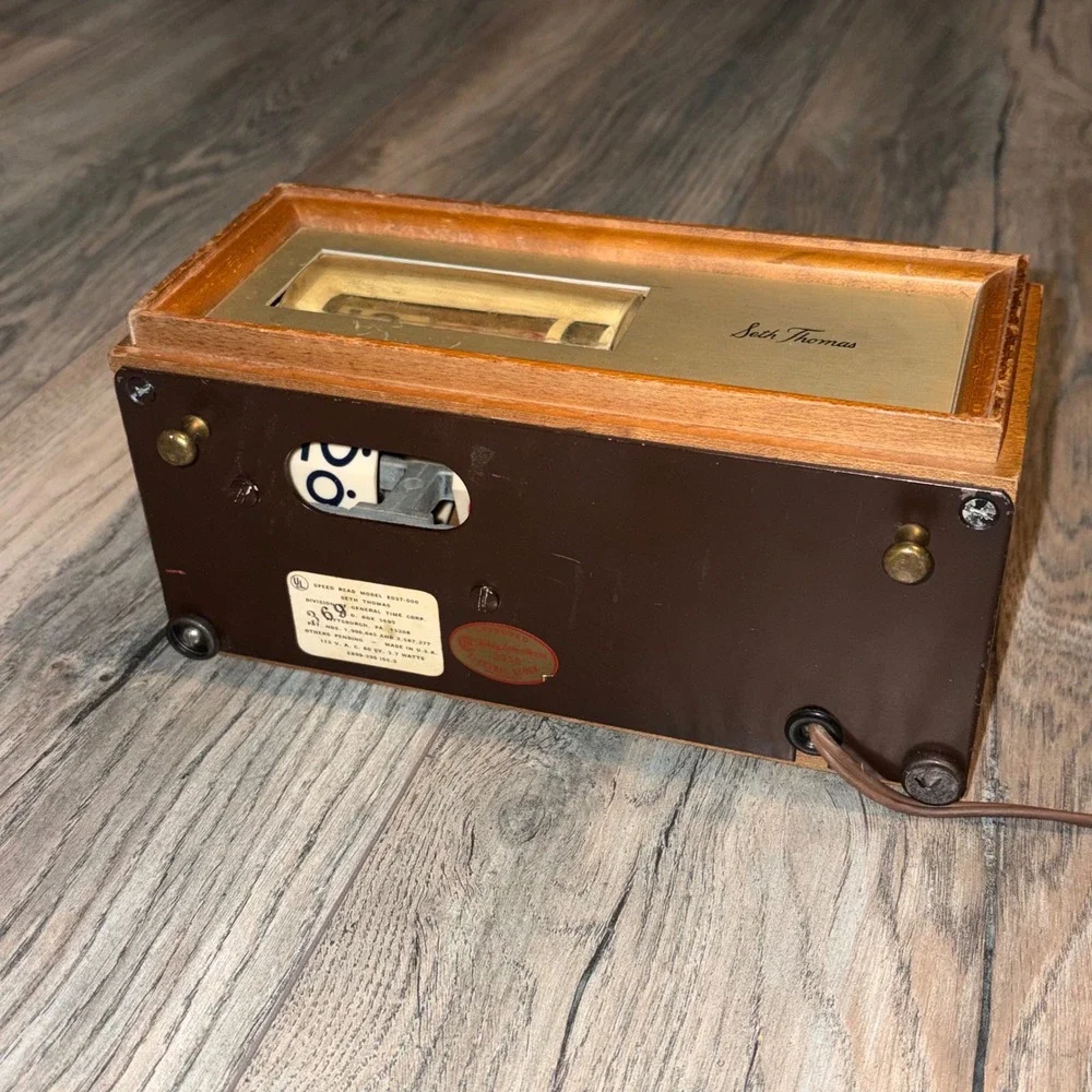 MCM Seth Thomas Speed Read Electric Flip Clock Wood Case Vintage Not Working